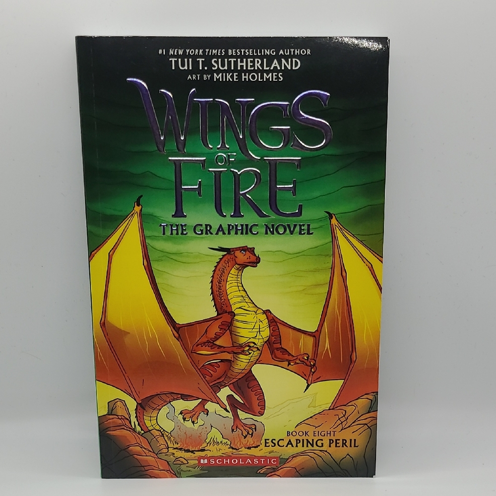 Escaping Peril: A Graphic Novel (Wings of Fire Graphic Novel #8) (8) NWT